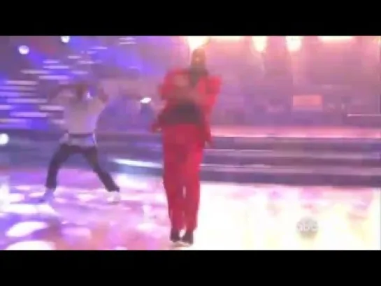 Chris Brown исполняет "Yeah 3x" на шоу "Dancing With The Stars"