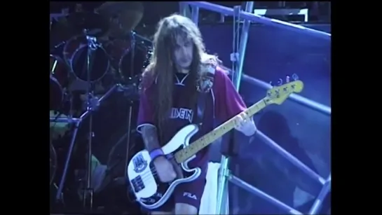 Iron Maiden - Fear of The Dark.(Rock in Rio 2001)