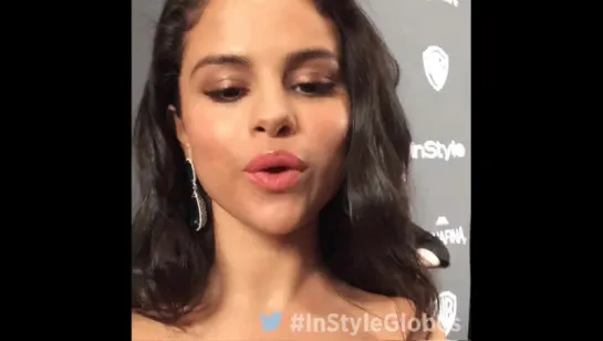 @InStyle: Kisses from @selenagomez 💋❤️ 😍#InStyleGlobes #GoldenGlobes