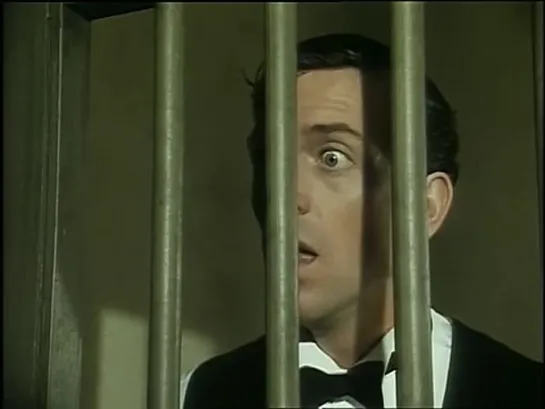 Jeeves and Wooster S02E6 _Wooster with a Wife_