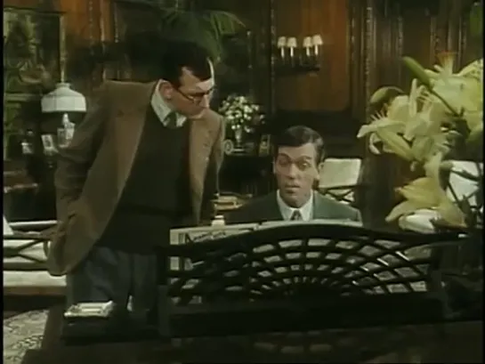 Jeeves and Wooster S03 E4_Bertie Takes Gussies Place At Deverill Hall_