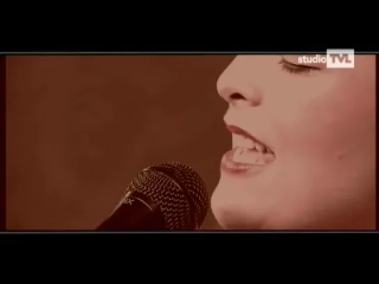 Caro Emerald - A Night Like This (acoustic version)