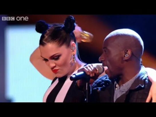 Jessie J and her team - We Are Young