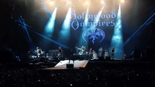 HOLLYWOOD VAMPIRES - My Generation - Official Video - Live In Rio