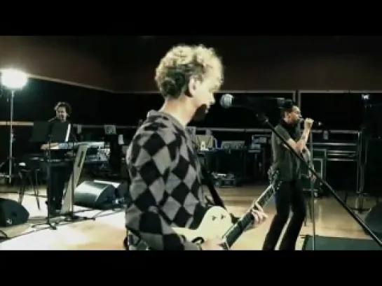 Depeche Mode Walking in my shoes (rehearsals) [HQ].mp4