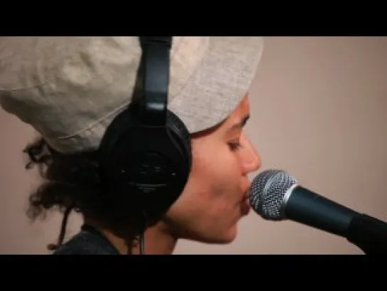 Nneka - Heartbeat (Live on KEXP)