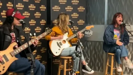 The Warning - MONEY  • 2022 singing Pau on LIVE WMMR Philadelphia