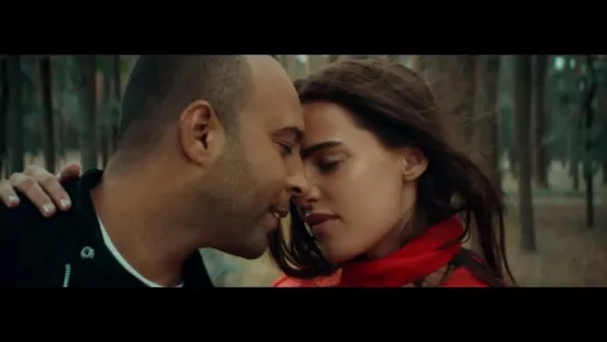 BAC Klips.  ARASH & Helena – Dooset Daram