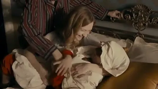 Целое семейство / The Wholly Family (2011) DVDRip [vk.com/FilmDay]