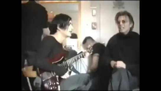 Placebo ft. David Bowie Without You Im Nothing Backstage (Irving Plaza, New York 29.03.99)