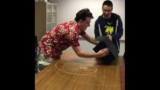 Palmer Luckey Hand-Delivers First Oculus Rift CV1