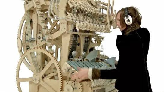 Wintergatan - Marble Machine (music instrument using 2000 marbles)