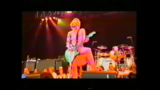 Hole live @ Glastonbury 25 06 1999 BBC highlights