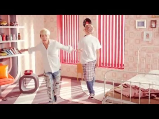 Donghae & Eunhyuk I Wanna Dance MV Room Version