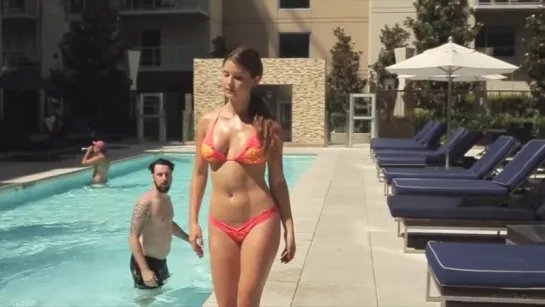 No splashing! | Amanda Cerny