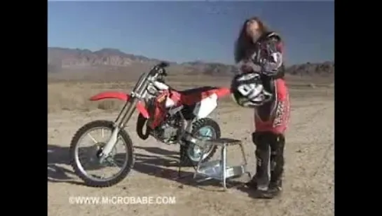 Hot Chick Motorcross Riding!