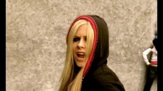 avril_lavigne_ft_lil_mama-girlfriend-_remix_-dvdrip-xvid-2007