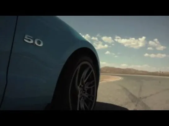 2011 Ford Mustang GT vs 2011 BMW M3 Coupe