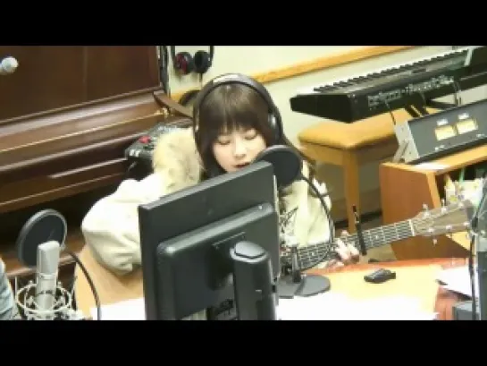 131218 Juniel - one more chance @ Kiss the Radio