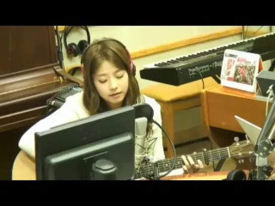 131113 JUNIEL - 서울 이곳은 Seoul Here (Reply 1994 OST cover) @ Kiss the Radio