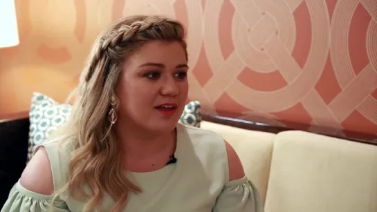 Kelly Clarkson - Marie Claire Australia Interview