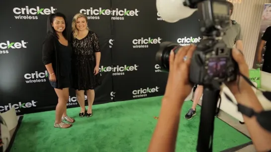 Kelly Clarkson - Cricket & Girls Inc