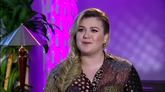 Kelly Clarkson - American Idol (Backstage Interview)