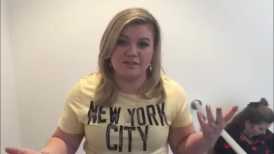 Kelly clarkson reveals 3 favorite song from PbP