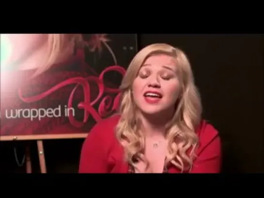 Kelly Clarkson Christmas Message