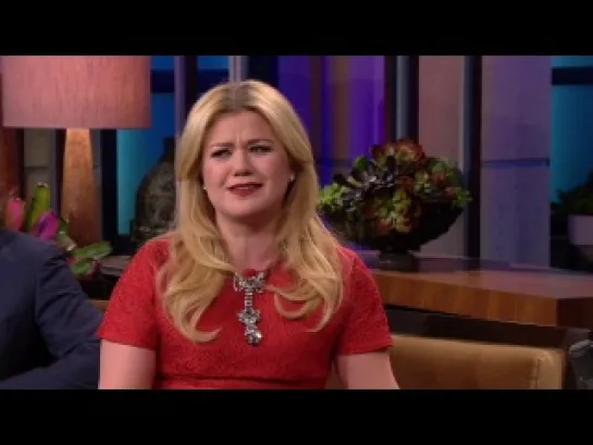 Kelly Clarkson New Christmas Album - The Tonight Show with Jay Leno