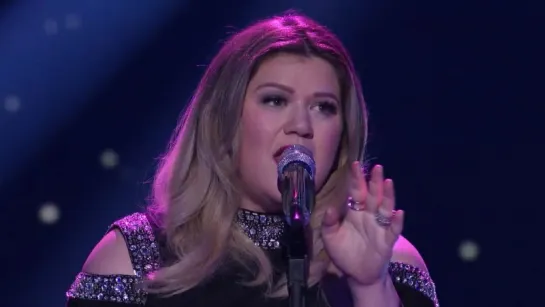 Kelly Clarkson - Piece by Piece (American Idol Live)