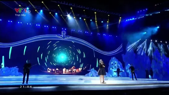 Kelly Clarkson - Because Of You (Live at Miss Vietnam Finale 2014)