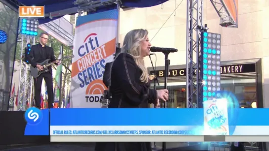 Kelly Clarkson - Stronger (The Today Show)