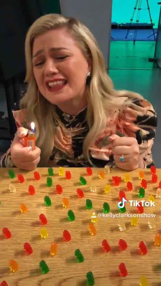 Idk if y’all are even ready for @kellyclarkson on TikTok @tiktok_us