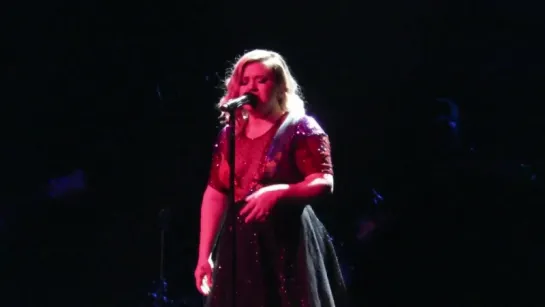 Kelly Clarkson - Love Me Like a Man (PbP Live - Nashville) - Bonnie Raitt cover