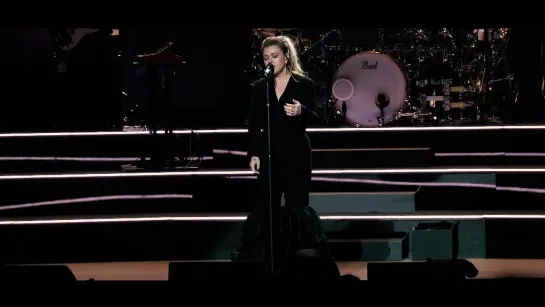 Kelly Clarkson - Used to Be Young (Miley Cyrus Сover) (Bakkt Theater in Las Vegas)