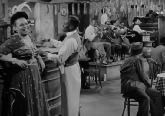 Fats Waller & Ada Brown - That Ain't Right - Stormy Weather (1943)