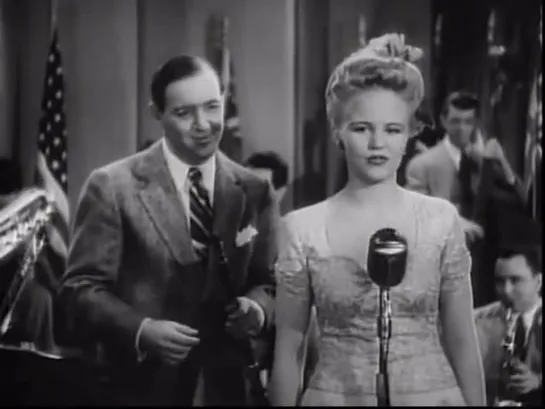 Why Don't You Do Right - Peggy Lee - Benny Goodman Orch 1943