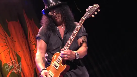 Slash ft.Myles Kennedy & The Conspirators - Sweet Child O' Mine Live in Sydney