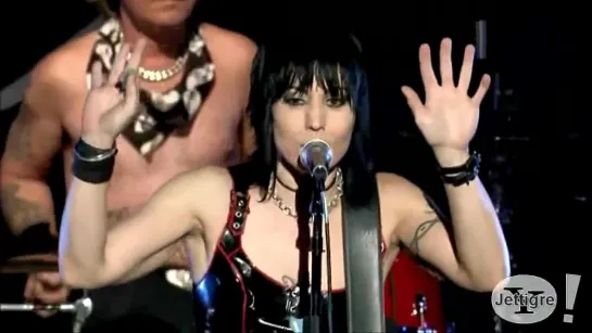 Joan Jett - Crimson & Clover / I Hate Myself ( Live )