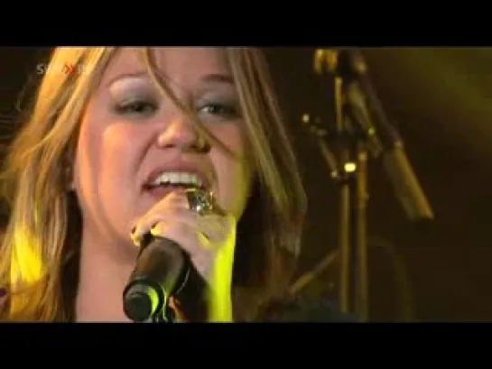 Kelly Clarkson Live at Baden 2009 - Full