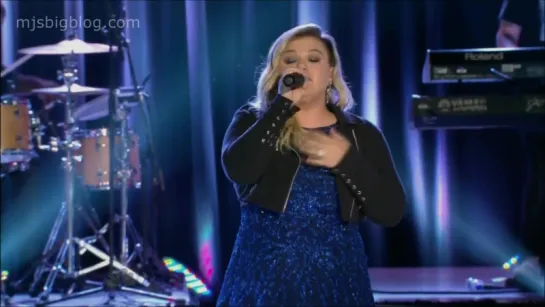 Kelly Clarkson - Heartbeat Song (Macys 4th of July)