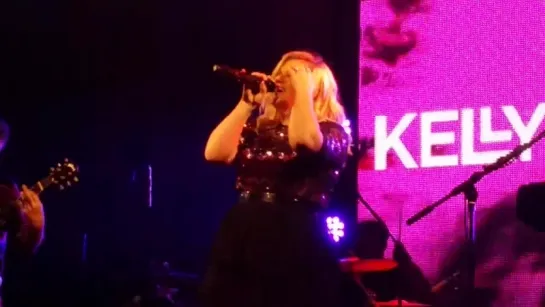 Kelly Clarkson - Since You've Been Gone (Live at G-A-Y)