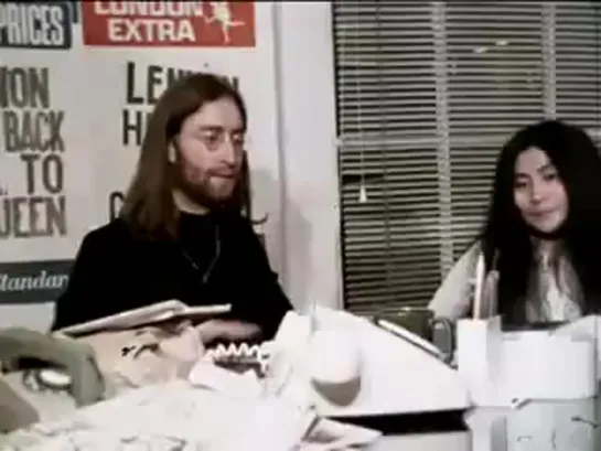 John Lennon & Yoko Ono – War is Over!