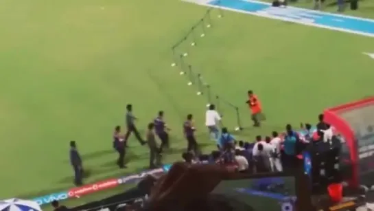 SRK  AbRam At Eden Gardens During KKR vs RCB VIVO IPL 2016 Match