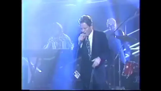 ROBERT PALMER - Addicted To Love - LIVE french TV 28/11/1995