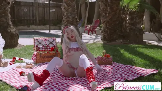 Petite Blonde Kenzie Reeves Hot Picnic Fuck with BF S1;E10_Princess Cum_720p