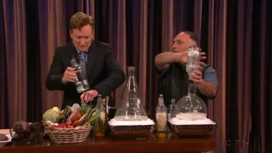 Spanish-American super-chef José Andrés on 'Conan'