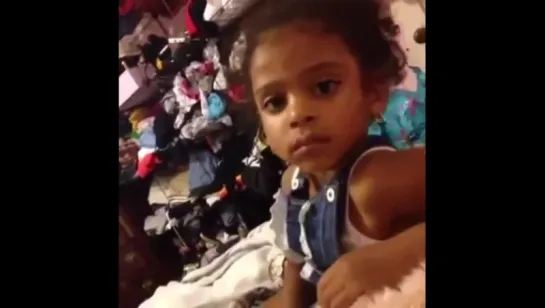 This little girl means business! fail (Nigga Vine)