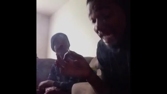 When yo homeboy eat booty and try to pass the blunt (Nigga Vine)